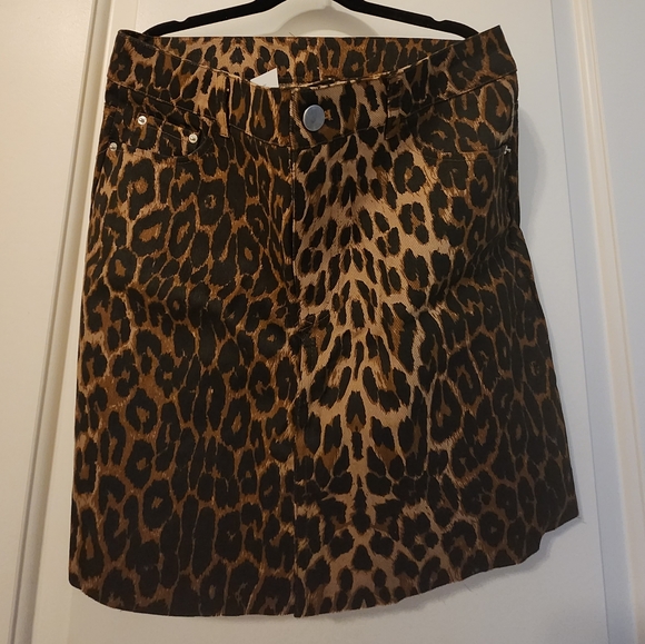 Leopard Animal Print skirt (mini) - Picture 2 of 3